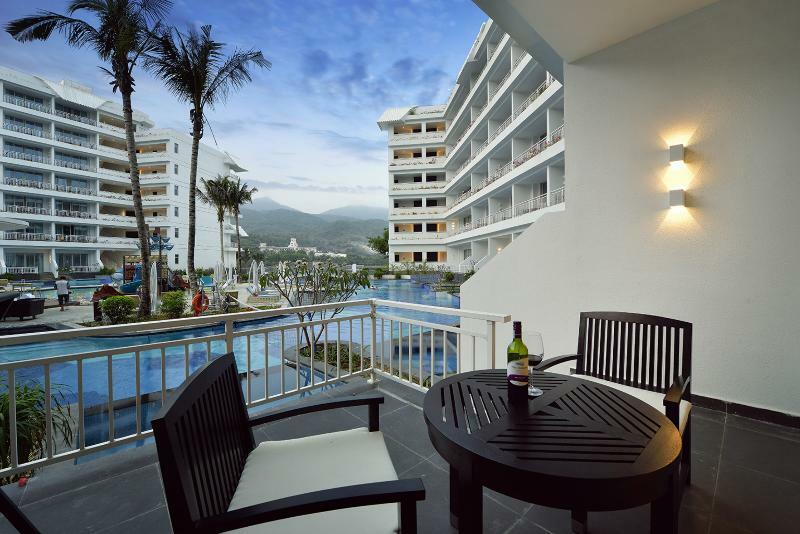 Palace Resort Yalong Bay Sanya Luoyushangcun Dış mekan fotoğraf
